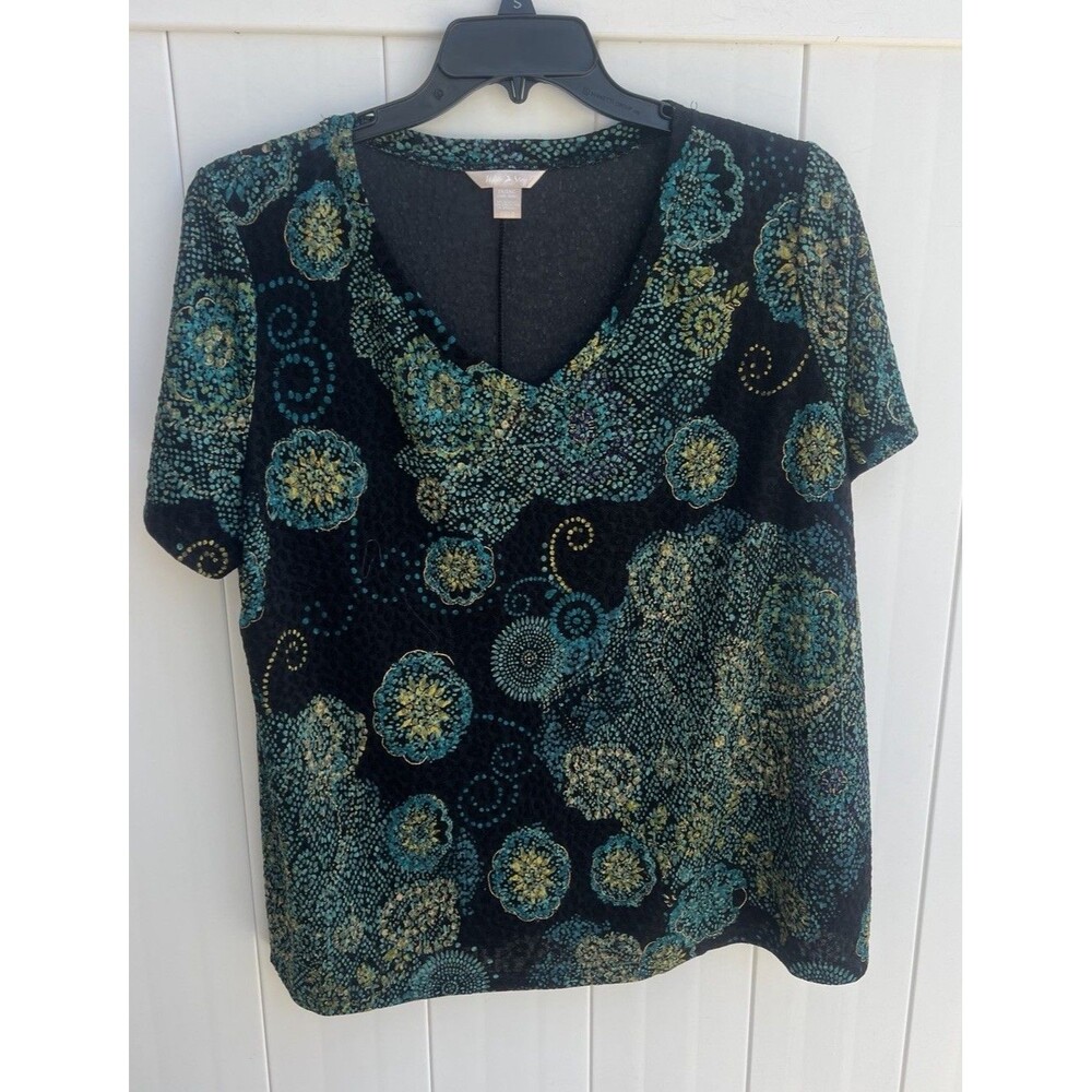 White Stag Top Women Size 2X Acetate V neck Short Sleeve Geometric Blue Black